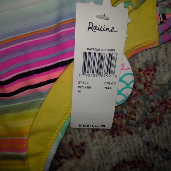 Bikini - Picture 3 of 3